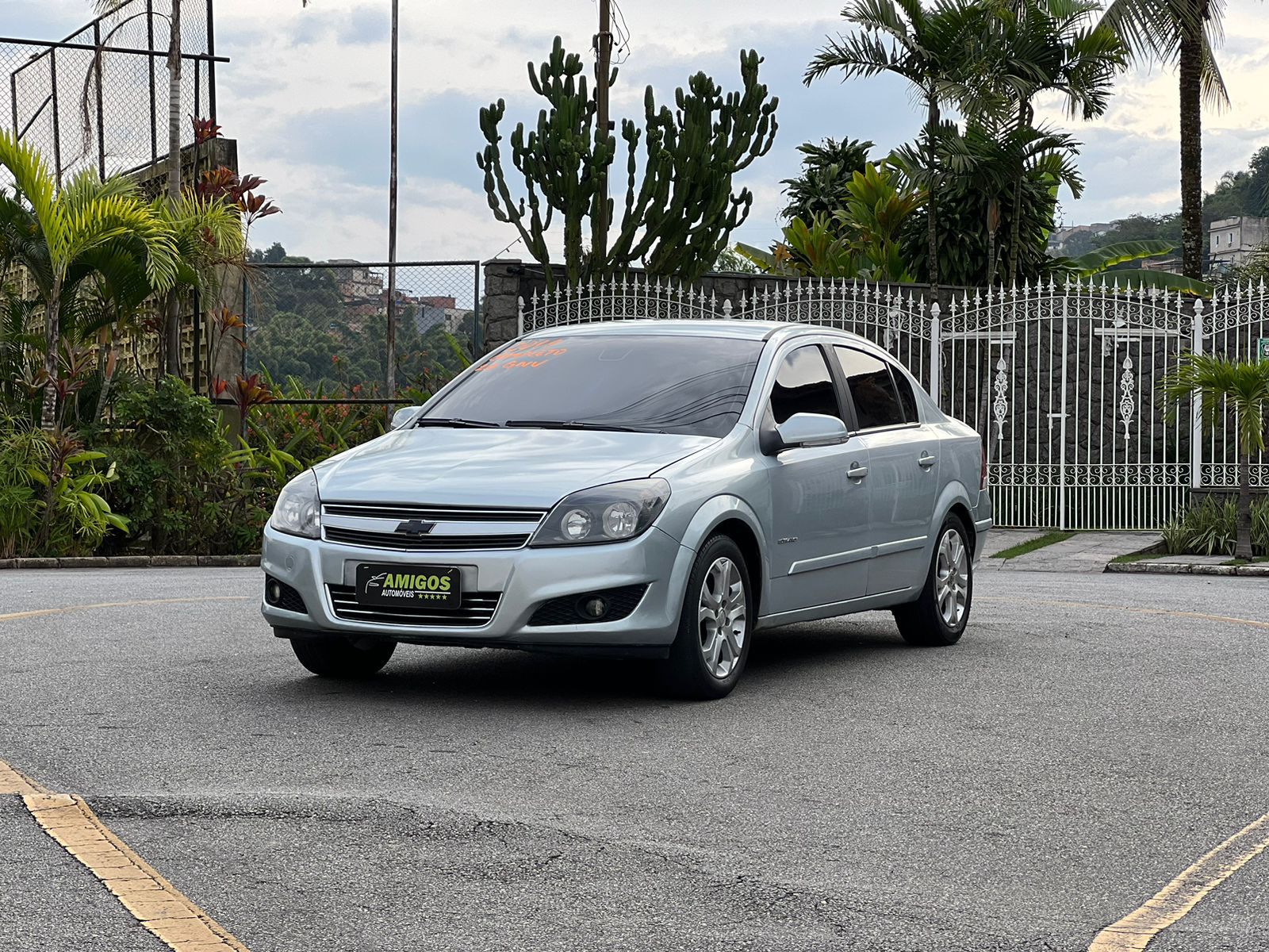 GM VECTRA SEDAN ELEGANCE