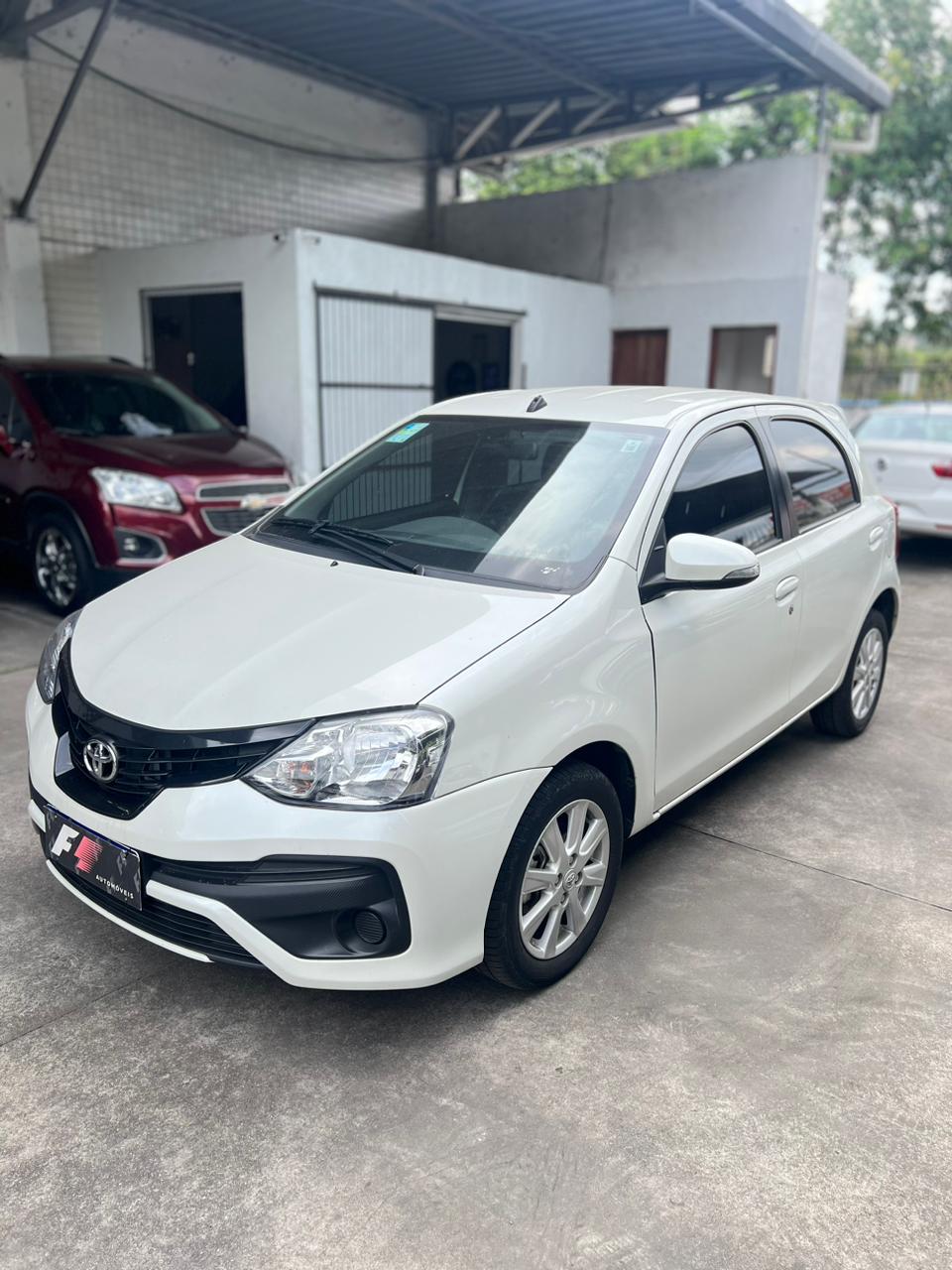 TOYOTA ETIOS HB XPLUS MT